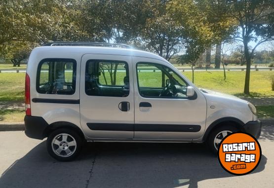 Utilitarios - Renault Kangoo familiar. 2012 Diesel 160000Km - En Venta
