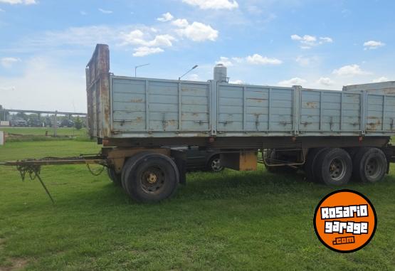 Camiones y Grúas - Acoplado volcador - En Venta