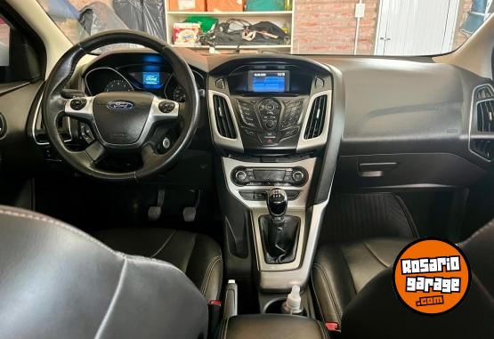Autos - Ford Focus SE plus 4P 2014 Nafta 98400Km - En Venta