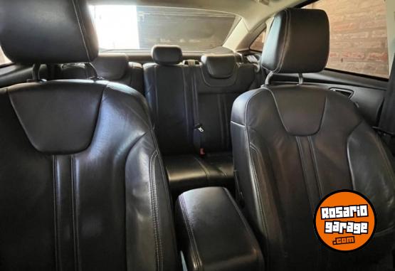 Autos - Ford Focus SE plus 4P 2014 Nafta 98400Km - En Venta