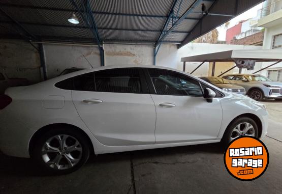 Autos - Chevrolet Cruze 2021 Nafta 180000Km - En Venta