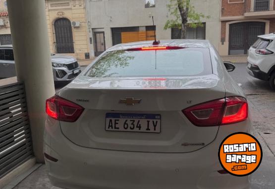 Autos - Chevrolet Cruze 2021 Nafta 180000Km - En Venta