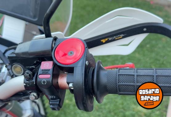Motos - Honda tornado 250 2014 Nafta 25000Km - En Venta