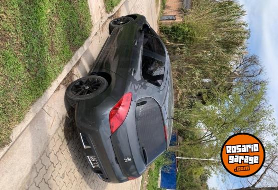 Autos - Peugeot 308 Active HDI 2014 Diesel 200000Km - En Venta