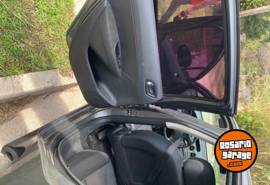 Autos - Peugeot 308 Active HDI 2014 Diesel 200000Km - En Venta