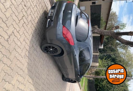 Autos - Peugeot 308 Active HDI 2014 Diesel 200000Km - En Venta