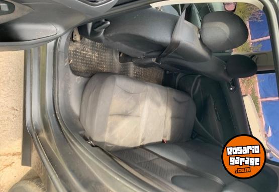 Autos - Peugeot 308 Active HDI 2014 Diesel 200000Km - En Venta