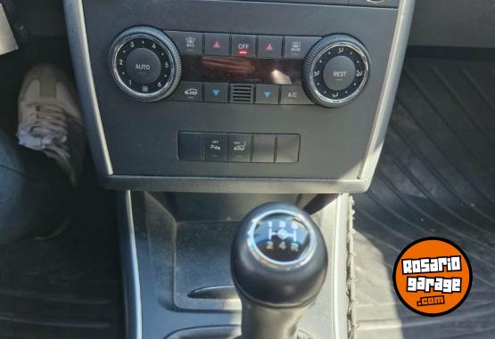 Autos - Mercedes Benz B180 2011 Nafta 180000Km - En Venta