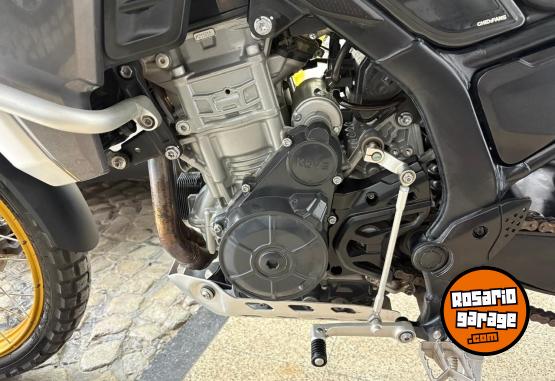 Motos - kove 800 xpro 2025 Nafta 7000Km - En Venta