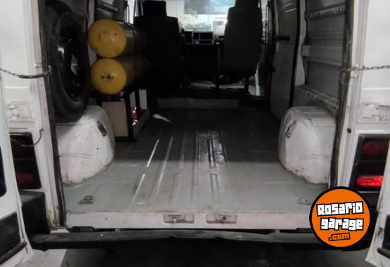 Utilitarios - Renault Trafic 1998 Nafta 111111Km - En Venta