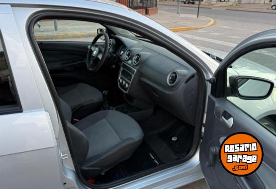 Autos - Volkswagen Gol Trend 2011 Nafta 130000Km - En Venta
