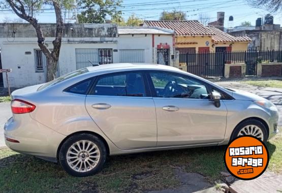 Autos - Ford FIESTA TITANIUM 2013 Nafta 140000Km - En Venta