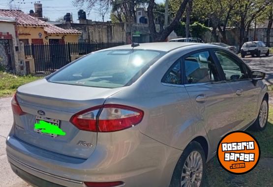 Autos - Ford FIESTA TITANIUM 2013 Nafta 140000Km - En Venta