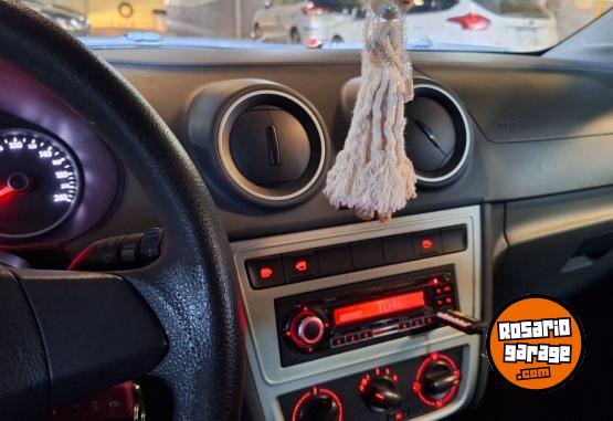 Autos - Volkswagen Gol trend Pack II 2015 Nafta 93300Km - En Venta