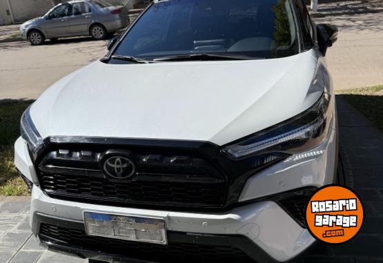 Autos - Toyota Cross GR 2025 Nafta 9500Km - En Venta
