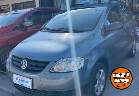 Autos - Volkswagen SURAN 2009 Nafta 125000Km - En Venta