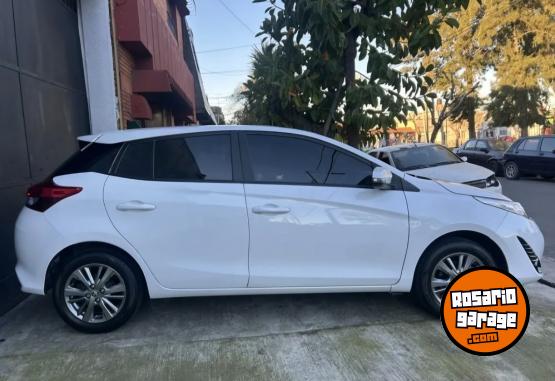 Autos - Toyota Yaris xls 1ra mano permut 2020 Nafta 96000Km - En Venta