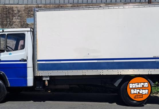 Camiones y Grúas - Mercedes 710 - En Venta