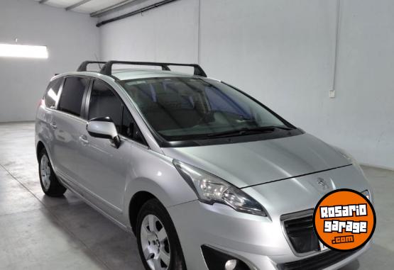 Autos - Peugeot 5008 2017 Nafta 154000Km - En Venta