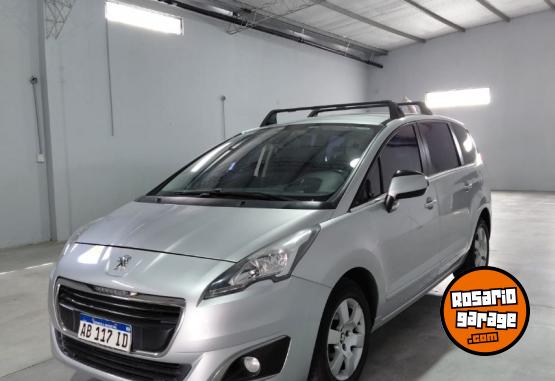 Autos - Peugeot 5008 2017 Nafta 154000Km - En Venta