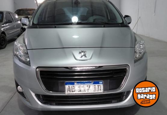 Autos - Peugeot 5008 2017 Nafta 154000Km - En Venta