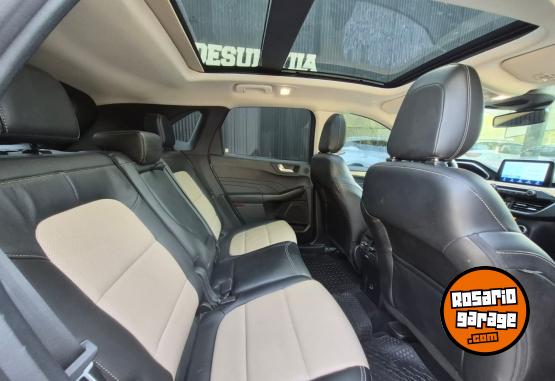 Camionetas - Ford KUGA TITANIUM 2022 Electrico / Hibrido 80000Km - En Venta