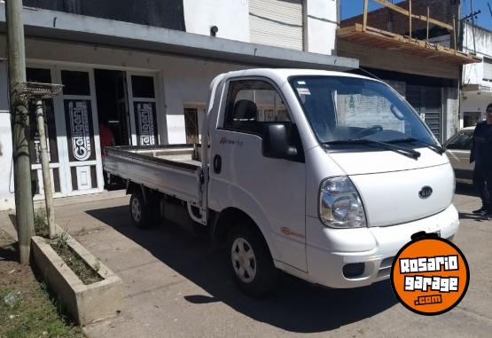 Camiones y Grúas - Vendo camión Kia K2500, año 2011 - En Venta