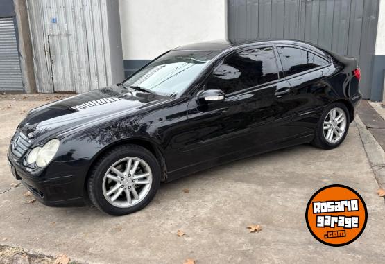 Autos - Mercedes Benz C200 compresor 2003 Nafta 111111Km - En Venta