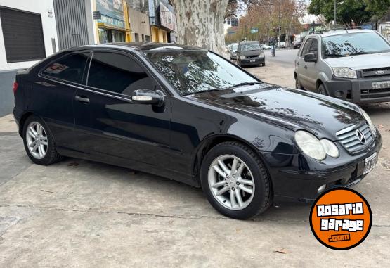 Autos - Mercedes Benz C200 compresor 2003 Nafta 111111Km - En Venta