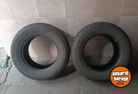 Accesorios para Autos - Cubiertas Hilux 265 65 17 - En Venta