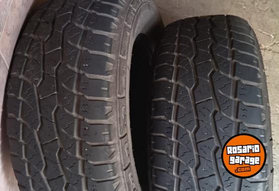 Accesorios para Autos - Cubiertas Hilux 265 65 17 - En Venta