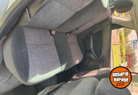 Autos - Ford Focus 1 2004 Diesel 298000Km - En Venta