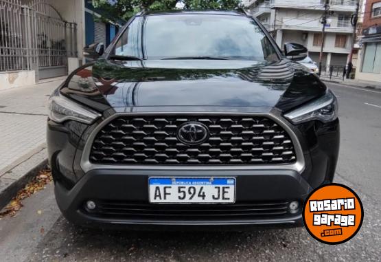 Camionetas - Toyota Corolla Cross Seg 2.0 CVT 2022 Nafta 9100Km - En Venta