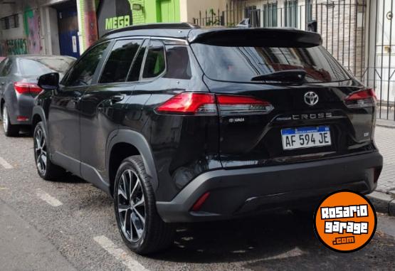 Camionetas - Toyota Corolla Cross Seg 2.0 CVT 2022 Nafta 9100Km - En Venta