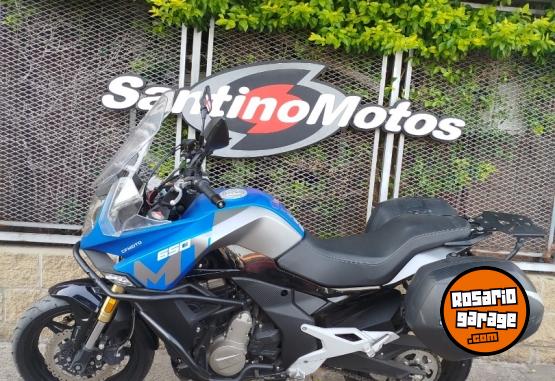 Motos - CF MT 650 2023 Nafta 14624Km - En Venta