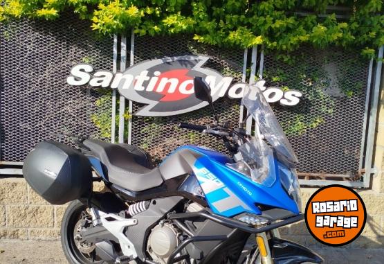 Motos - CF MT 650 2023 Nafta 14624Km - En Venta