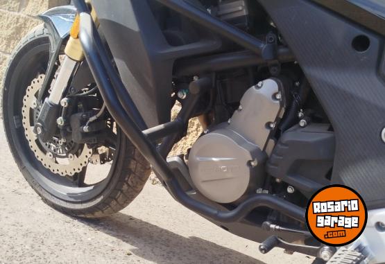 Motos - CF MT RZ 650 2022 Nafta 13417Km - En Venta