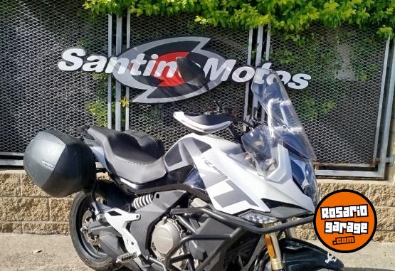 Motos - CF MT RZ 650 2022 Nafta 13417Km - En Venta