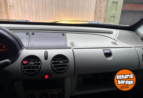 Utilitarios - Renault Kanhoo 2012 Diesel 260000Km - En Venta