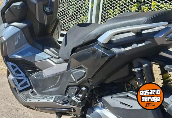 Motos - Zanella CRUSIER ADV 300 2026 Nafta 888Km - En Venta