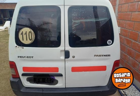 Utilitarios - Peugeot Parnet 2010 Diesel 220000Km - En Venta
