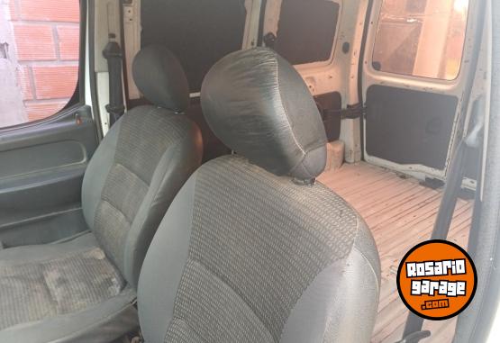 Utilitarios - Peugeot Parnet 2010 Diesel 220000Km - En Venta