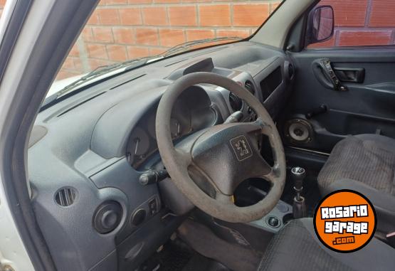 Utilitarios - Peugeot Parnet 2010 Diesel 220000Km - En Venta