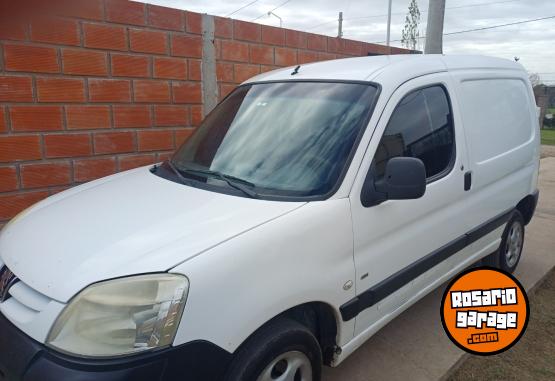 Utilitarios - Peugeot Parnet 2010 Diesel 220000Km - En Venta