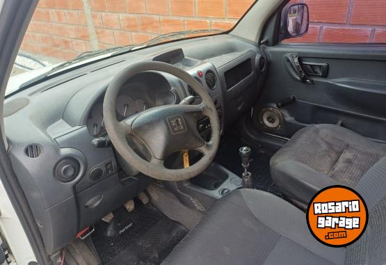 Utilitarios - Peugeot Parnet 2010 Diesel 220000Km - En Venta