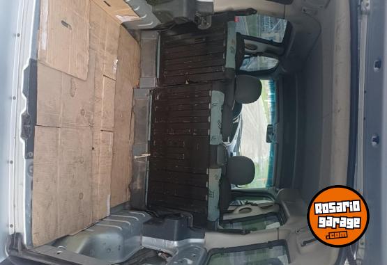 Utilitarios - Peugeot Parnet Patagonica 2005 Diesel 210000Km - En Venta