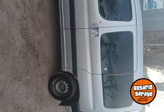 Utilitarios - Peugeot Parnet Patagonica 2005 Diesel 210000Km - En Venta