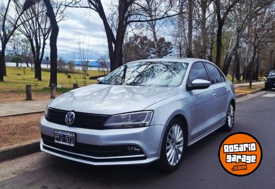Autos - Volkswagen Vento 2015 GNC 83700Km - En Venta