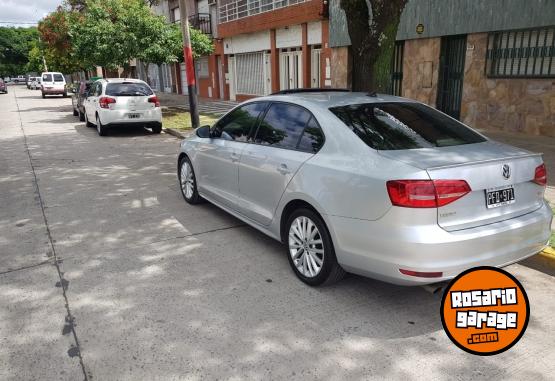 Autos - Volkswagen Vento 2015 GNC 83700Km - En Venta