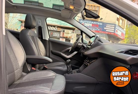 Autos - Peugeot 208 feline 2018 Nafta 120000Km - En Venta